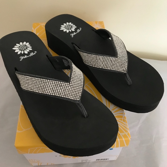 yellow box cliff flip flops